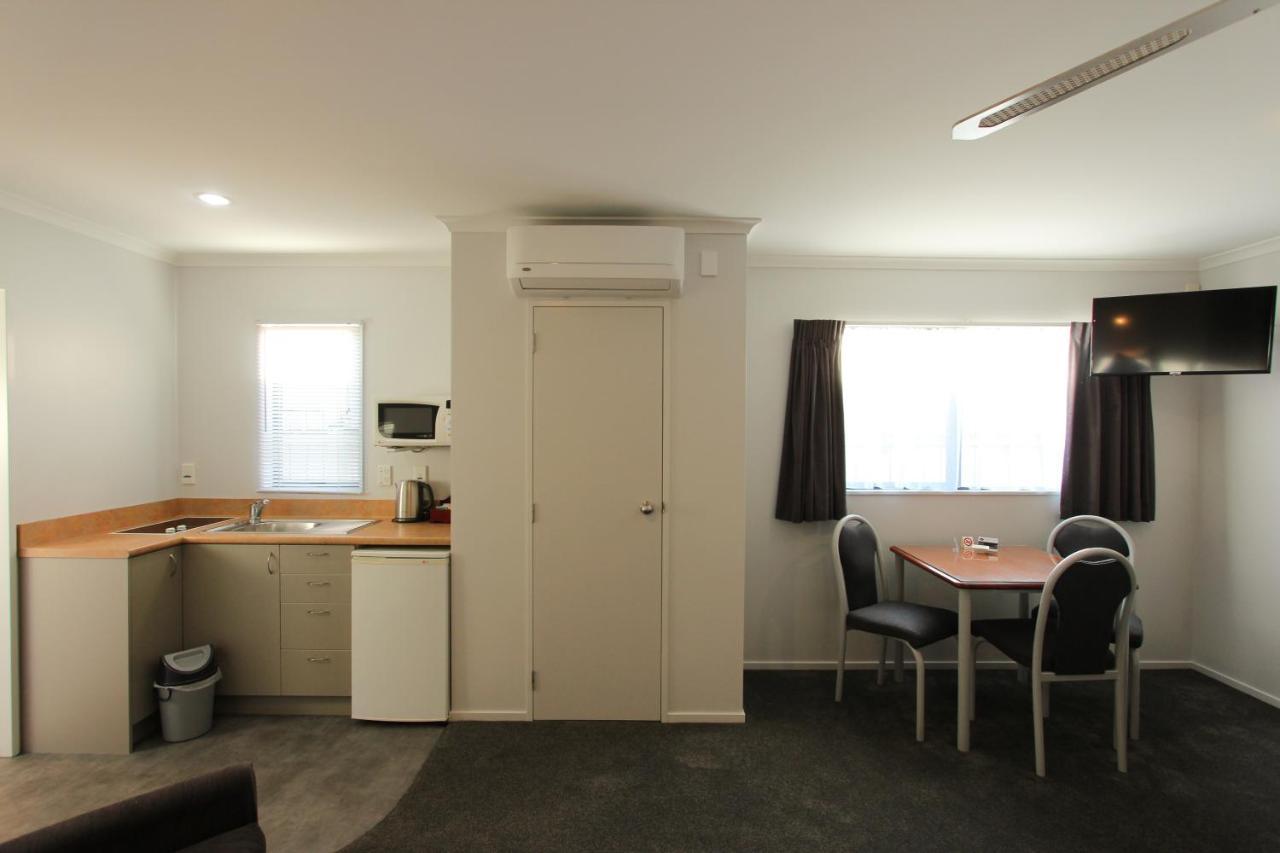 Bk'S Magnolia Motor Lodge Whanganui Zewnętrze zdjęcie