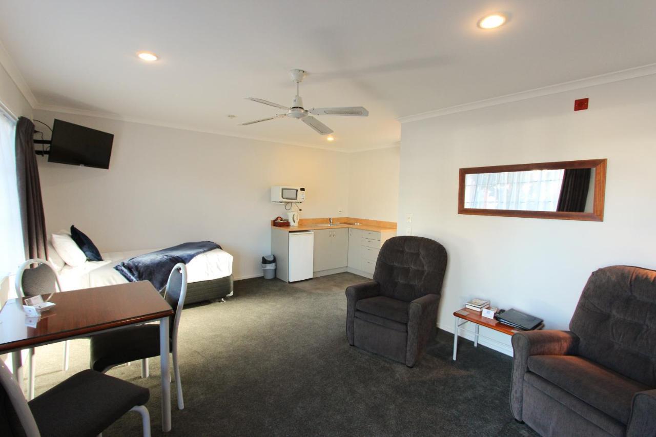 Bk'S Magnolia Motor Lodge Whanganui Zewnętrze zdjęcie