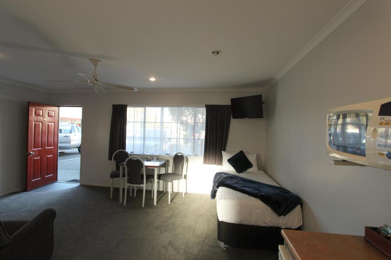 Bk'S Magnolia Motor Lodge Whanganui Zewnętrze zdjęcie
