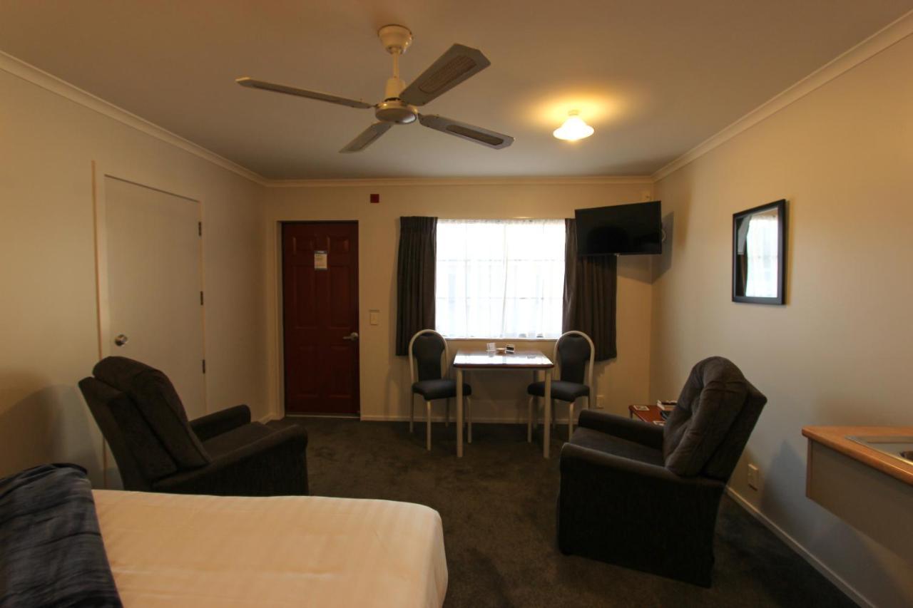 Bk'S Magnolia Motor Lodge Whanganui Zewnętrze zdjęcie