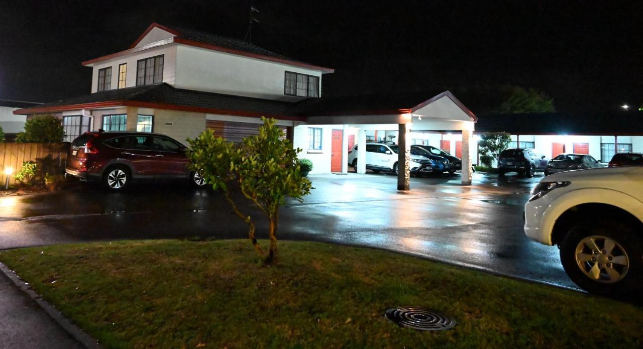 Bk'S Magnolia Motor Lodge Whanganui Zewnętrze zdjęcie