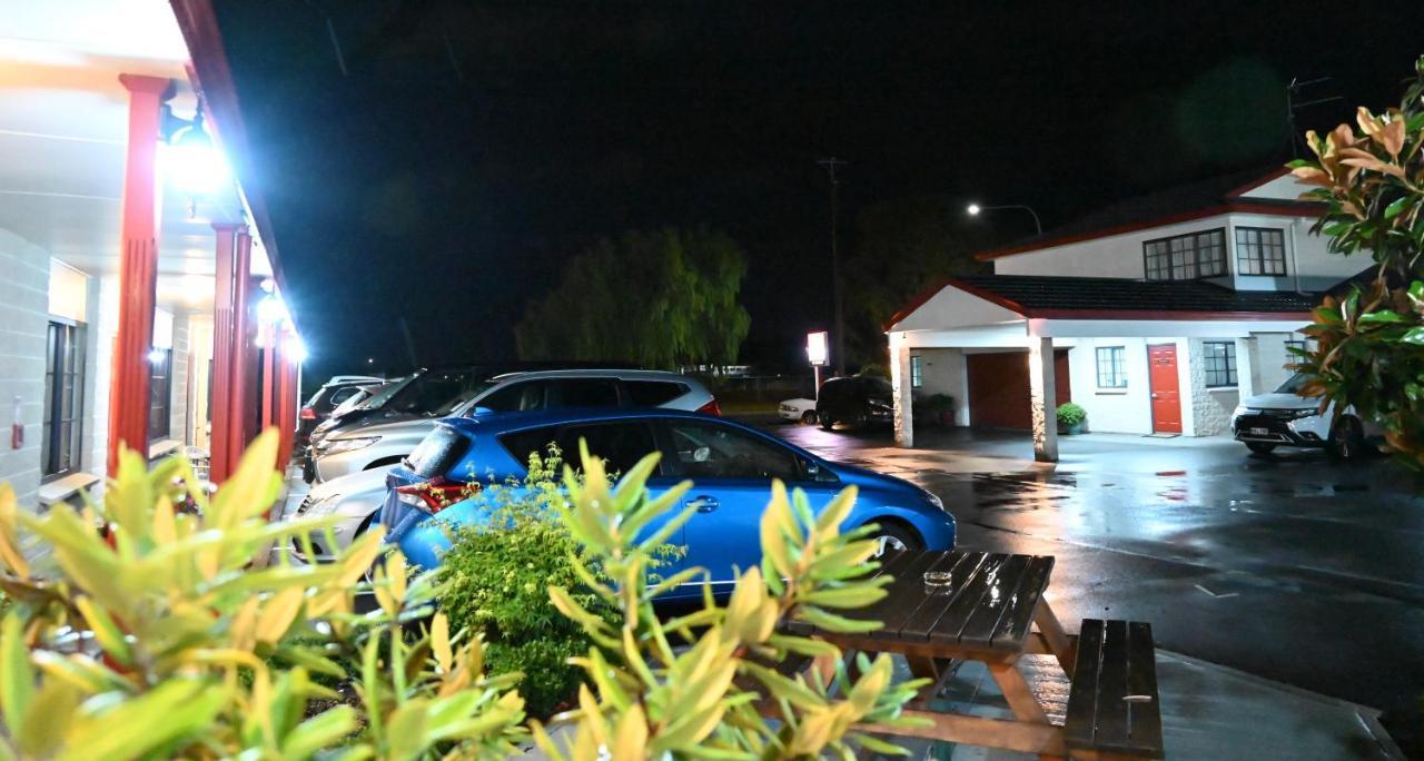 Bk'S Magnolia Motor Lodge Whanganui Zewnętrze zdjęcie
