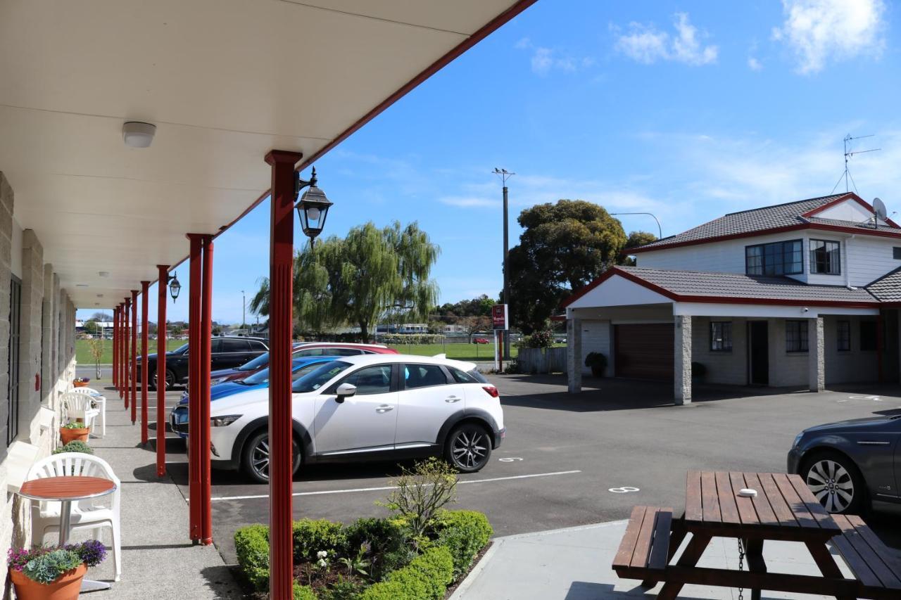 Bk'S Magnolia Motor Lodge Whanganui Zewnętrze zdjęcie
